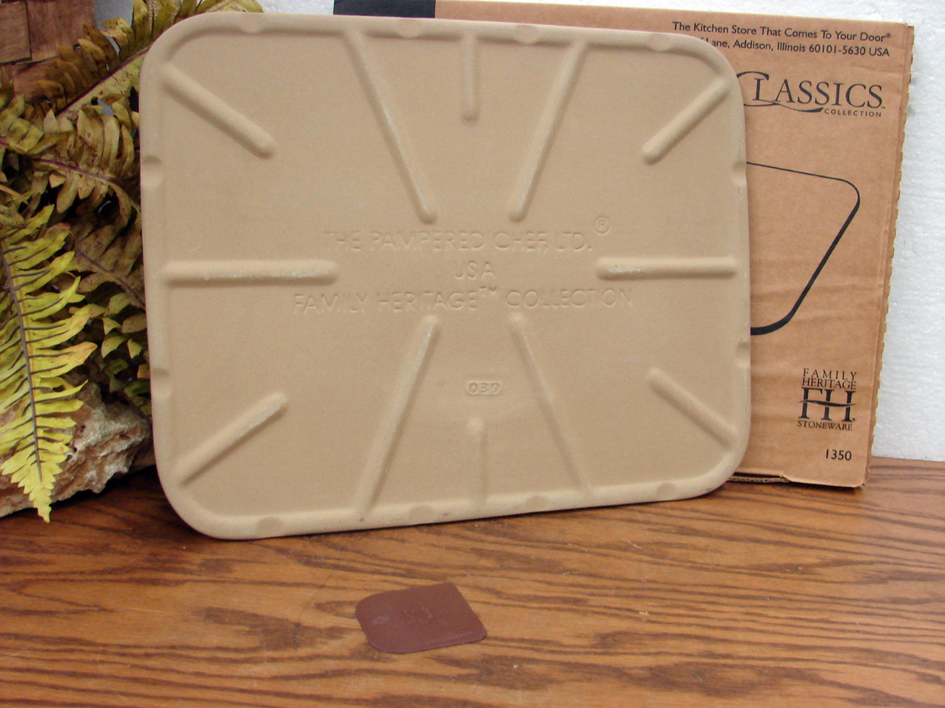 Like New Pampered Chef #1350 Stoneware 12 x 15" Baking Cooking Sheet Pan - Image 2