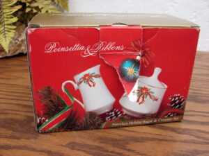 Retired Brand New Poinsettia & Ribbons Fine China Creamer & Sugar Bowl w/ Lid Set Boxed