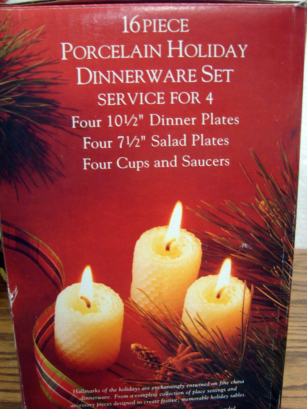 Retired Brand New Poinsettia & Ribbons Fine China 16 Pc Christmas Dinnerware Set Boxed - Image 2