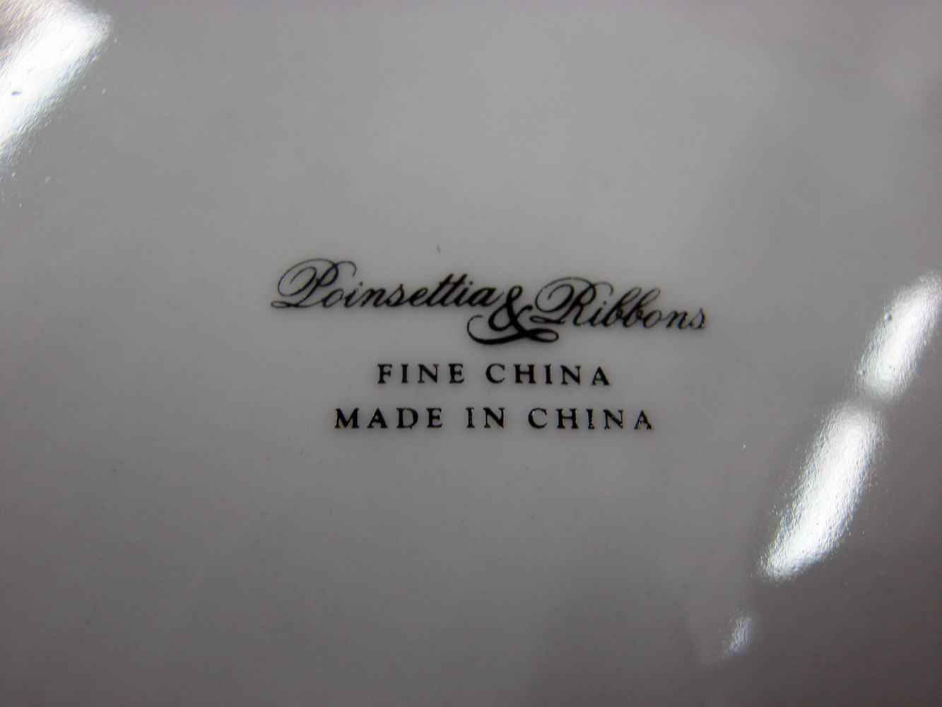 Retired Brand New Poinsettia & Ribbons Fine China 16 Pc Christmas Dinnerware Set Boxed - Image 5