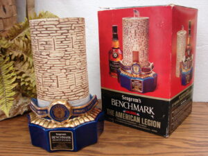Vintage Seagram's American Legion 57th Benchmark Bourbon EMPTY Decanter w/ Original Box