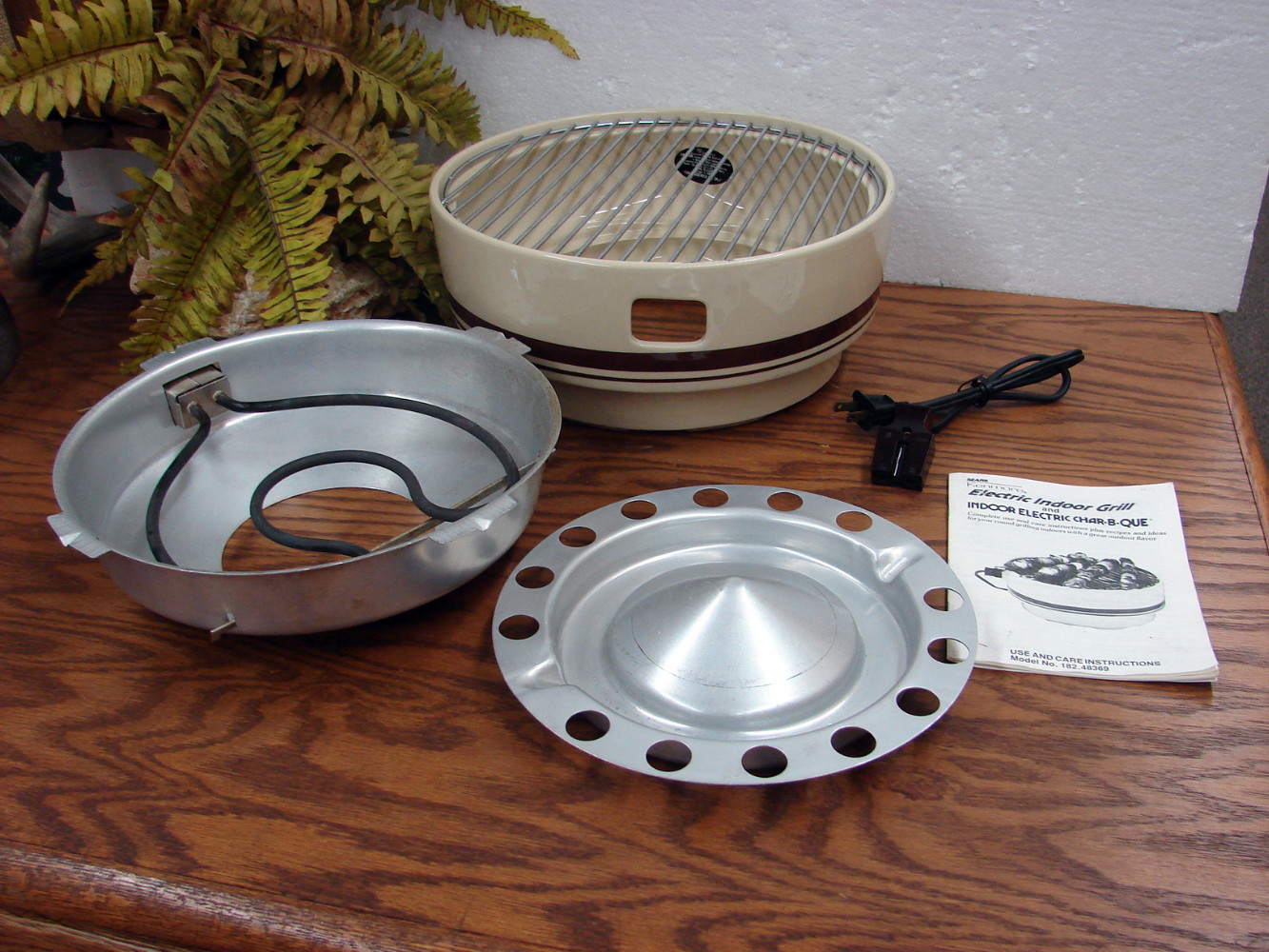 Like New Sears Char-B-Que Stoneware Bar-B-Grill Smokeless Indoor Electric Broiler Tested - Image 2