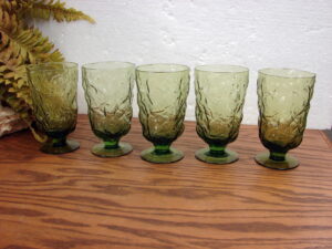 Vintage 5 pc Set Seneca Driftwood Avocado Green Morgantown Crinkle Footed Glasses Water Goblet