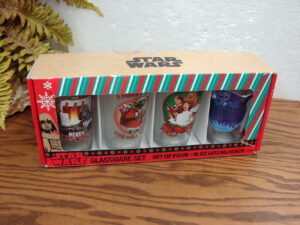 Brand New Set/4 Star Wars Christmas 16 oz On the Rocks Character Glasses