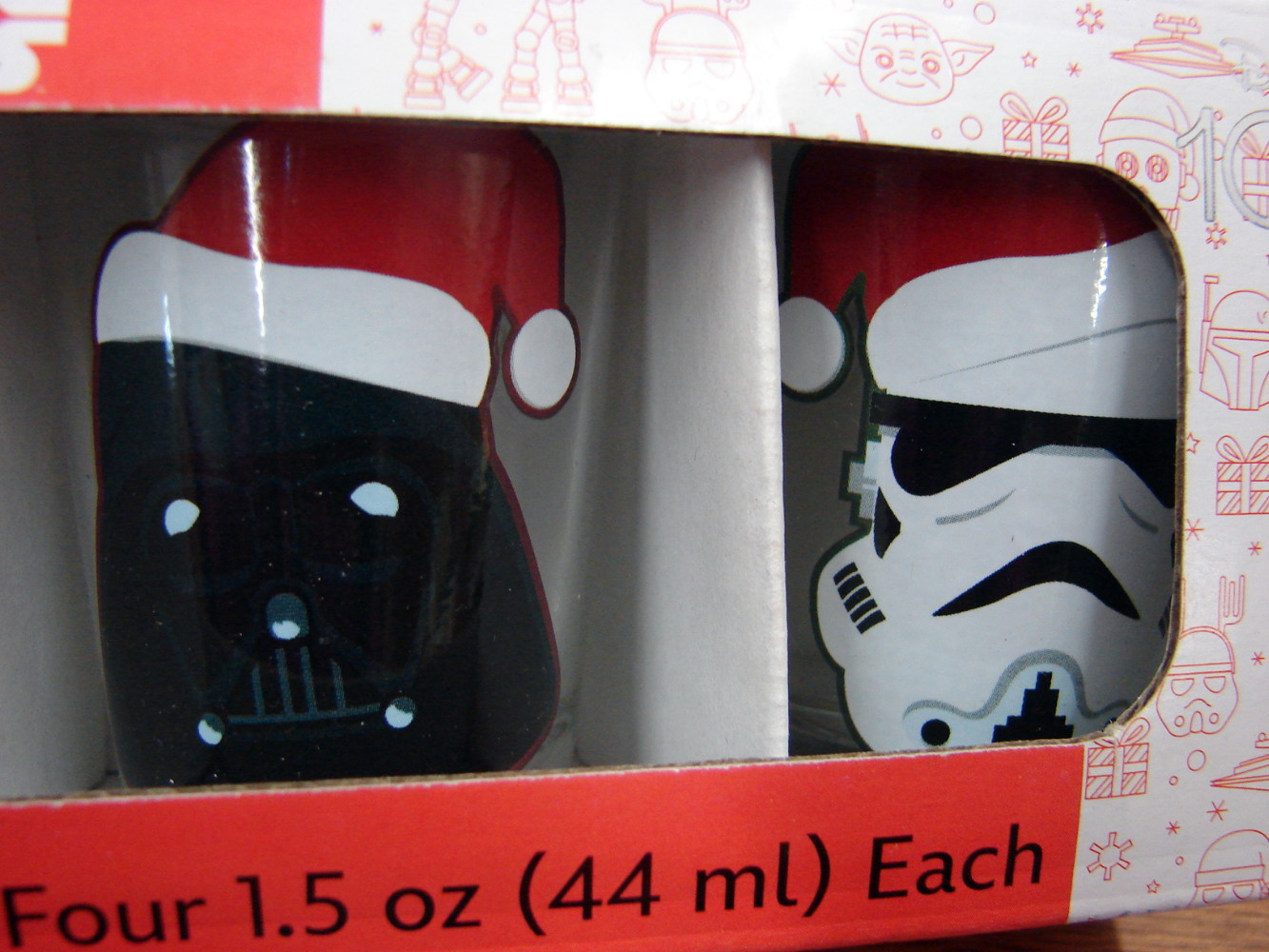 Brand New Set/4 Star Wars Christmas 1.5 oz Shot Character Glasses in Box - Image 3