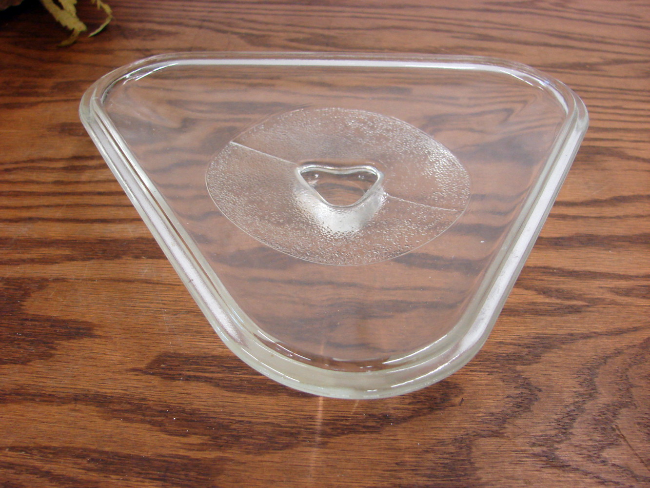 Vintage MCM Inland Glass Clear Triangle Lid Only 9" w/ Triangle Knob Handle - Image 2