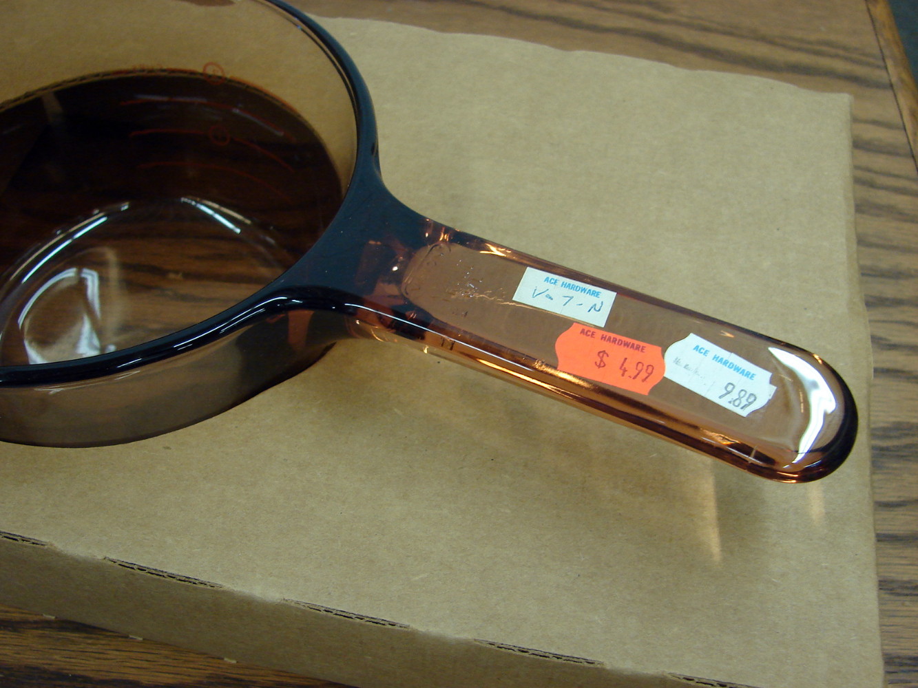 Brand New Vintage PYREX V-7-N Amber Brown Visions 1.5 Lipped Sauce Pan w/ Measure Marks - Image 2