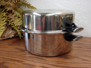 Vintage Stainless Steel 3 Quart Vollrath Stock Pot Pan 18/8 3 Ply w/ Dome Lid
