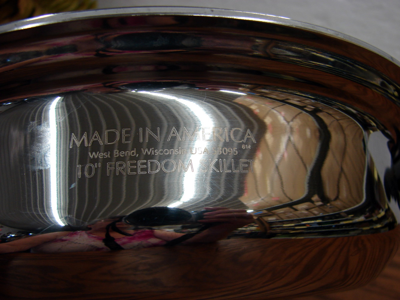 West Bend Stainless Steel MADE IN AMERICA 10" Freedom Skillet No Lid - Image 2