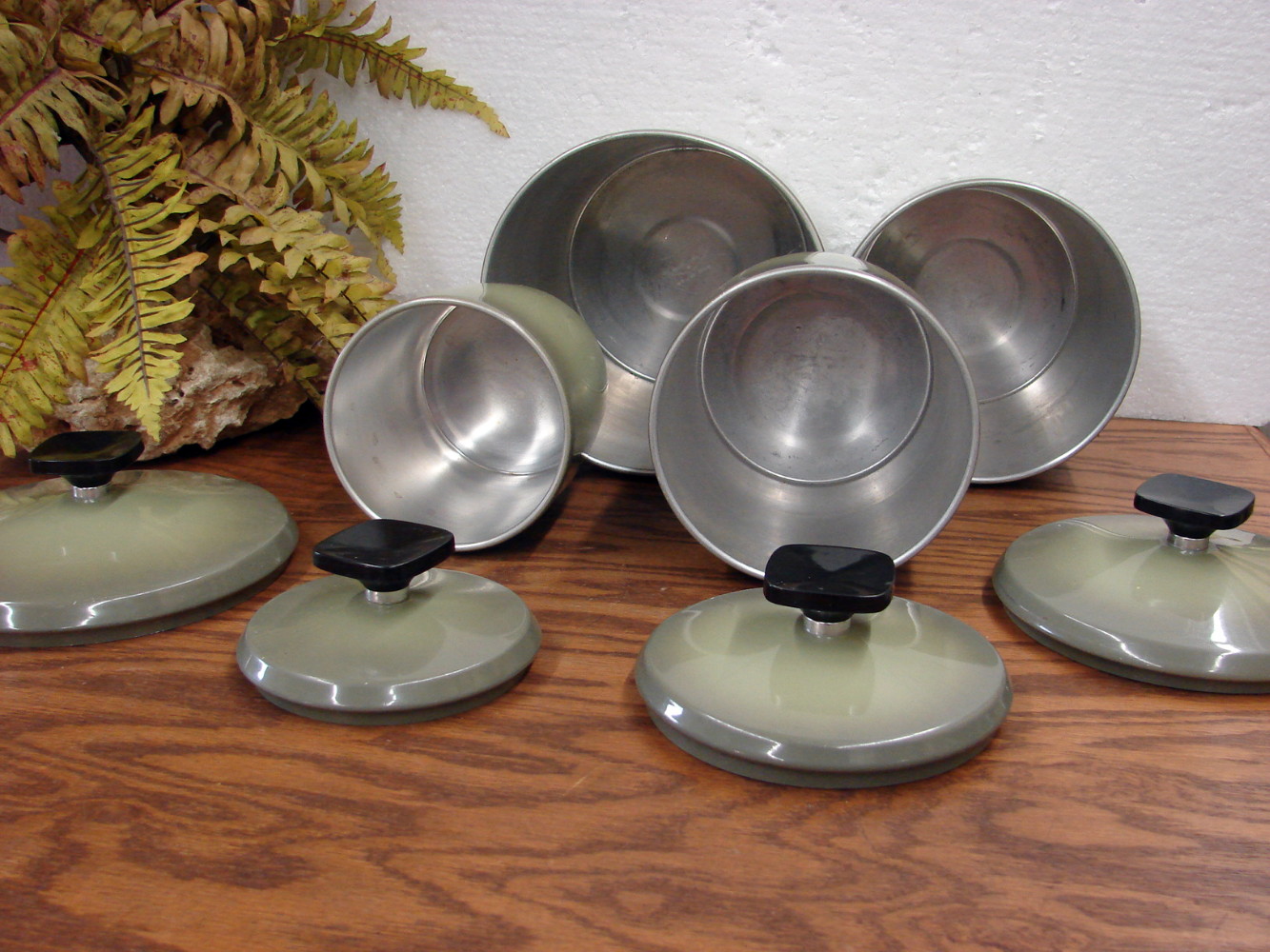 4 Pc Vintage West Bend Aluminum Avocado Green Fade Canister Set - Image 2