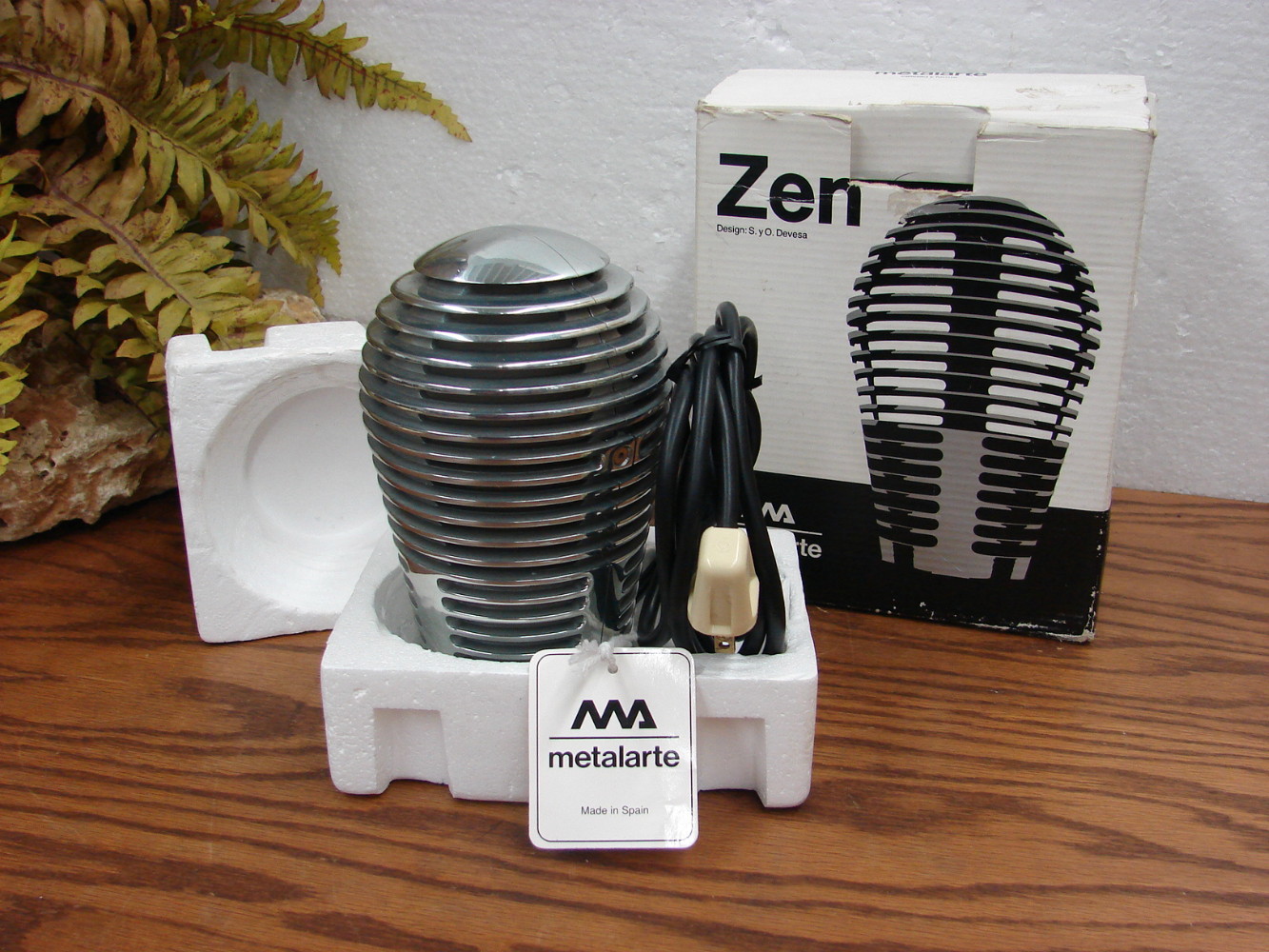 Brand New Tag Attached Metalarte Zen Table Lamp from Spain Sergi & Oscar Devesa Design
