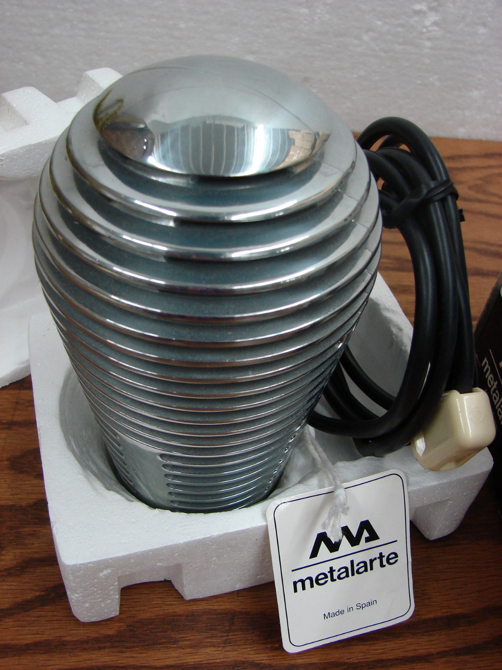 Brand New Tag Attached Metalarte Zen Table Lamp from Spain Sergi & Oscar Devesa Design - Image 4
