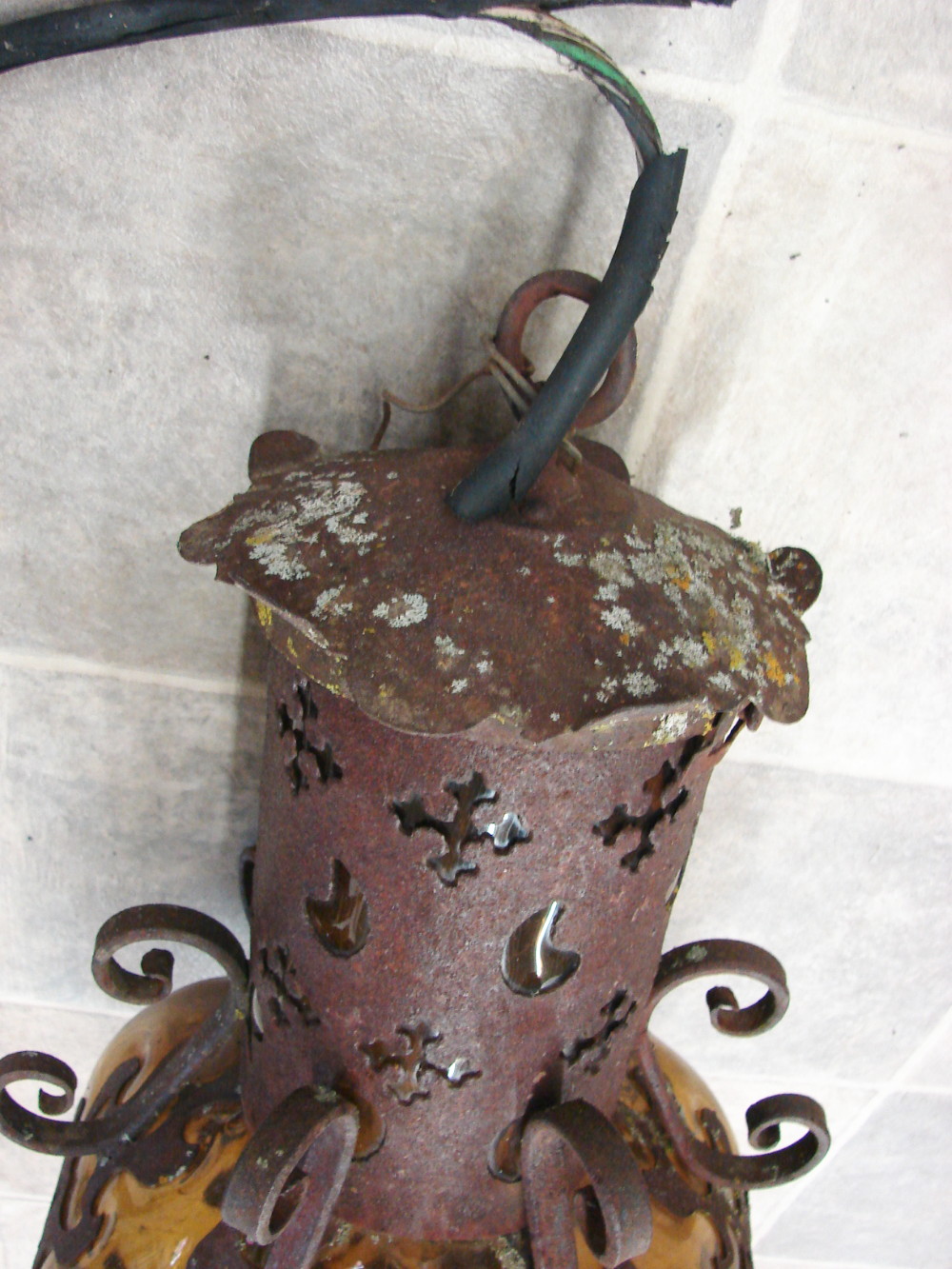Very Old Large Bulbous Amber Craquelle Glass Wrought Iron Hanging Swag Lamp Mexico Spanish Revival - Image 4