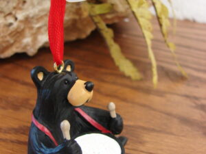 Brand New Big Sky Carvers Bearfoot Bear Little Drummer Ornament Jeff Fleming