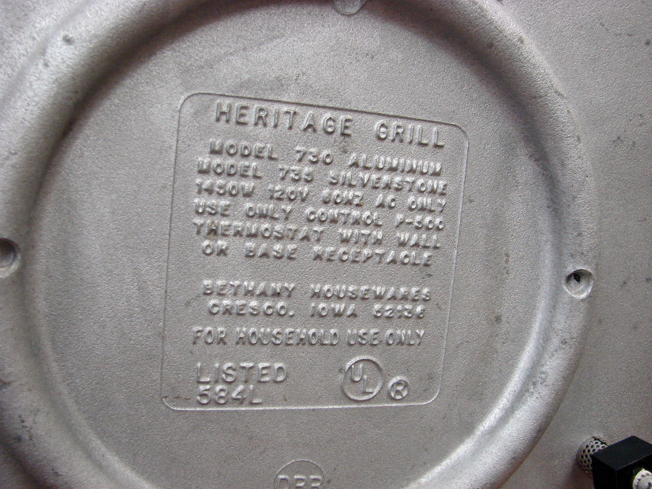 Vintage 16" Heritage Bethany Lefse Griddle Grill Wood Handles Tested Working w/ Power Cord - Image 4