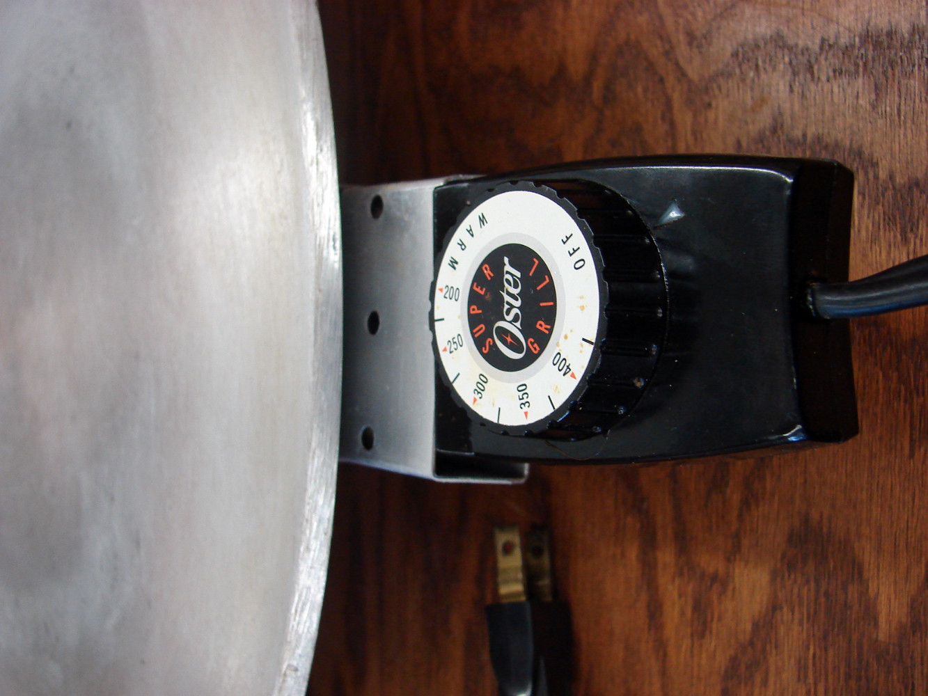 Vintage 16" Heritage Bethany Lefse Griddle Grill Wood Handles Tested Working w/ Power Cord - Image 3
