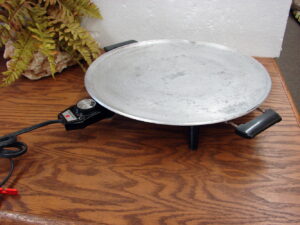 Vintage 16" Heritage Bethany Lefse Griddle Grill Black Handles Tested Working w/ Power Cord