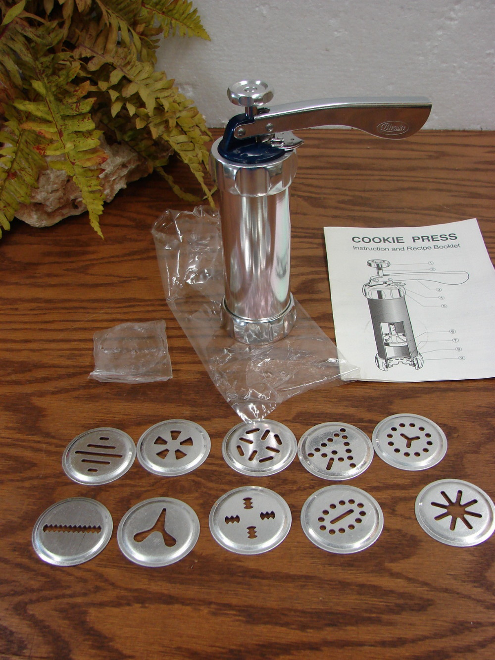 Made in Italy Biscuits Heavy Duty Professional Spritz Cookie Press Decorating Gun 10 Disc No Box