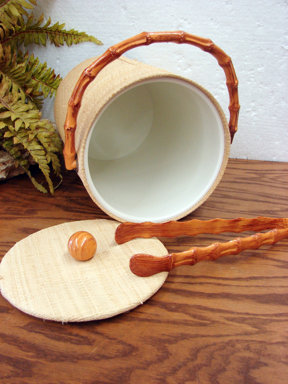 Vintage Mid-Century Modern Tall Grass Cloth Ice Bucket with Lacquered Bamboo Handle Tongs - Image 2