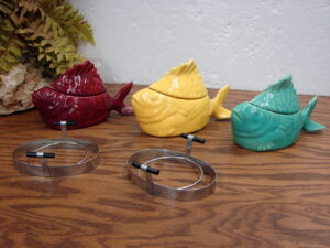 Set/3 Vintage Pottery Chicken of the Sea Tuna Fish Salad Bakers w/ Lids and 2 Racks