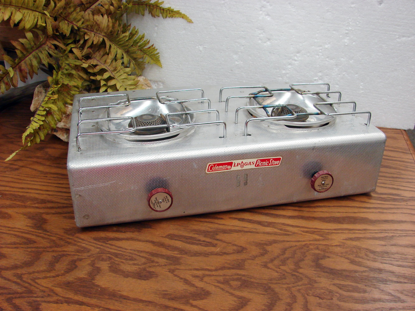 Vintage Coleman LP Gas Picnic Stove 2 Burner Stove Top #5409 Clean