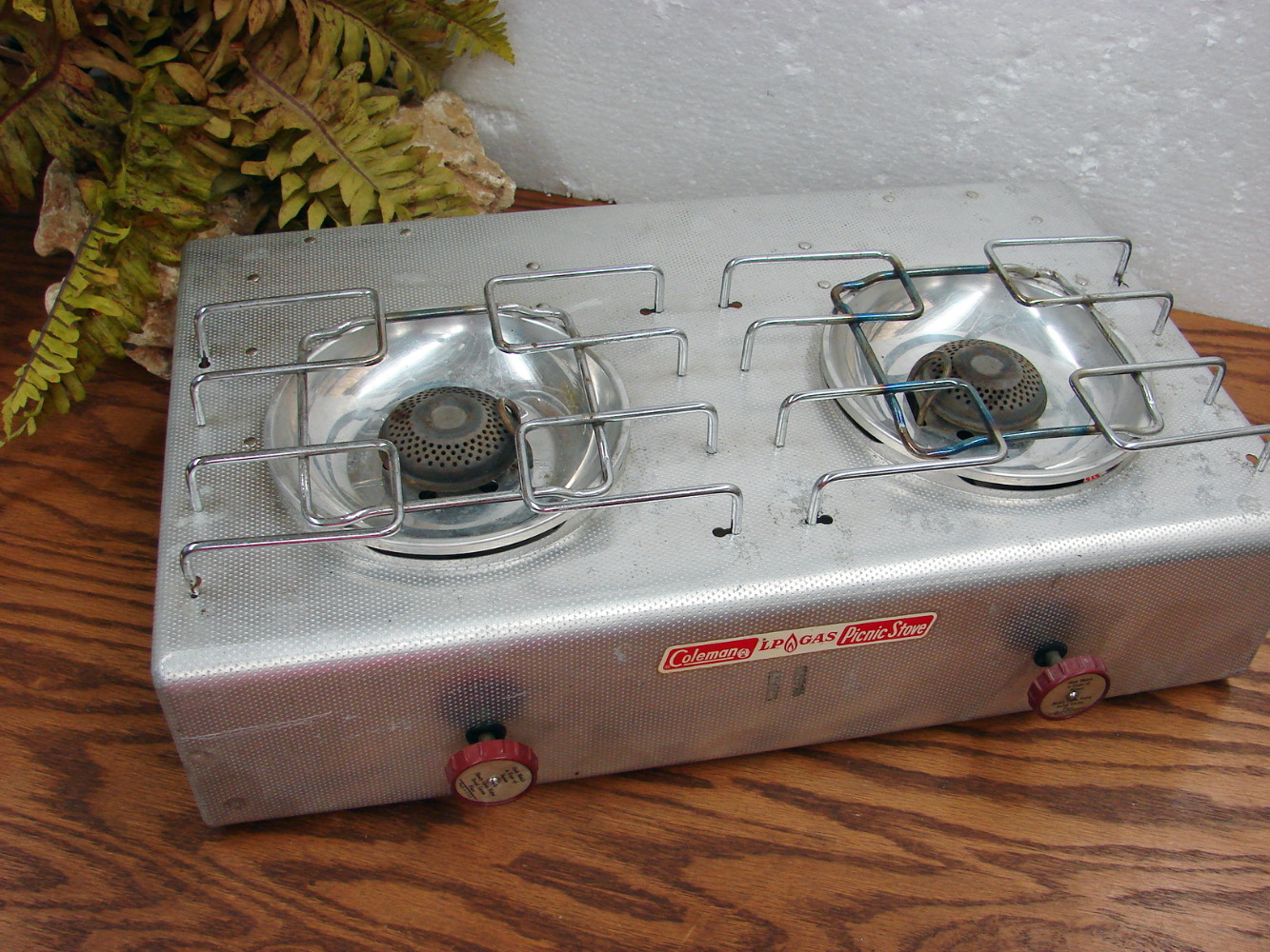 Vintage Coleman LP Gas Picnic Stove 2 Burner Stove Top #5409 Clean - Image 2