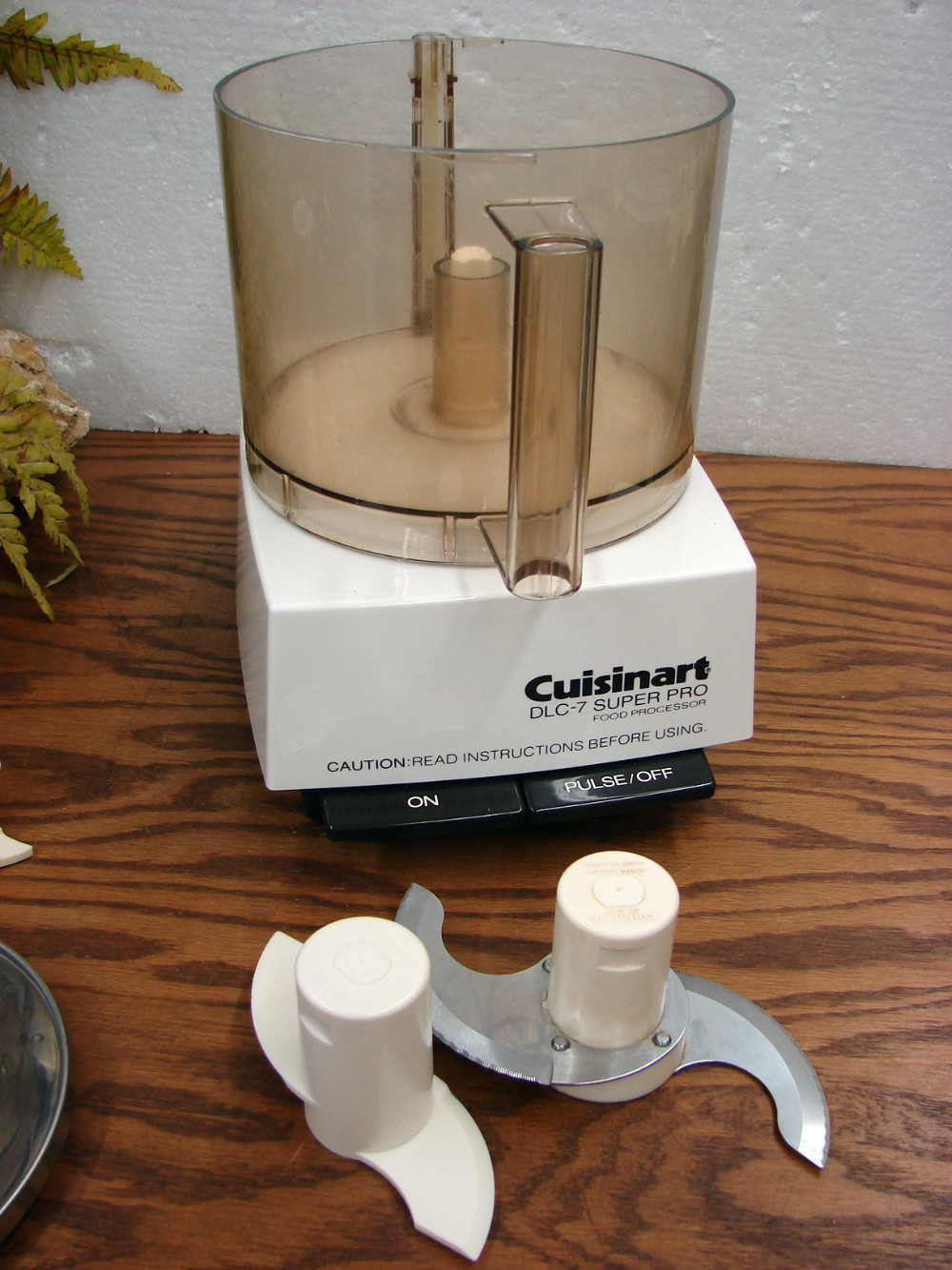 Complete Vintage Cuisinart DLC-7 Super Pro Food Processor Tested w/ Accessories - Image 3