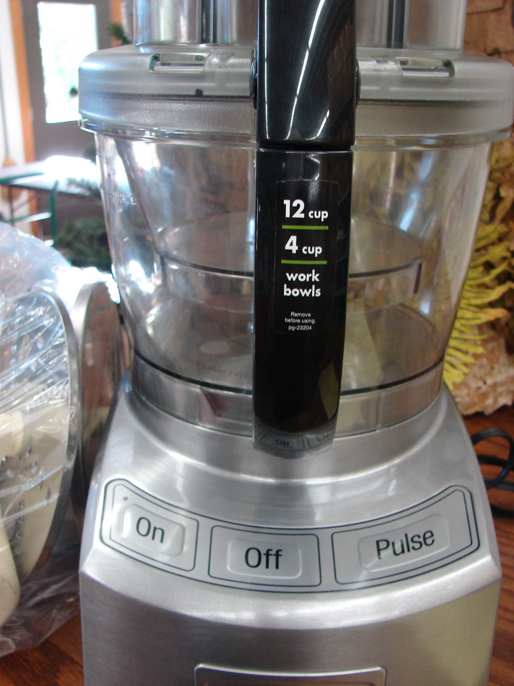 Like New Cuisinart FP-12DC Food Processor 12-Cup w/ Work Bowls and Attachments - Image 5