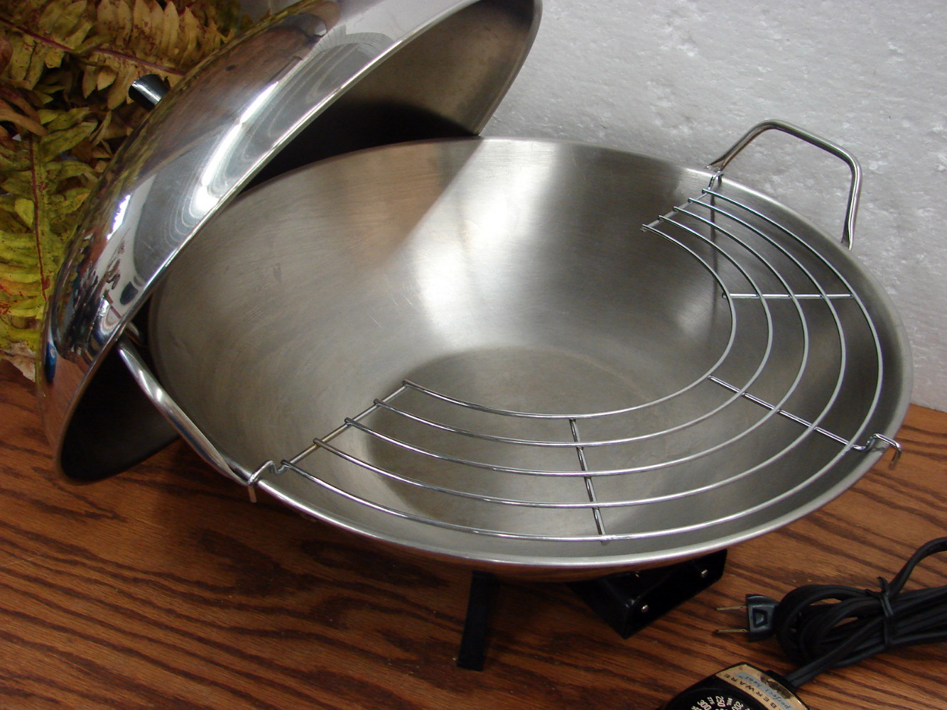 Vintage Farberware Stainless Steel 14" Electric Wok #303 w/ Rack Tested Working - Image 3