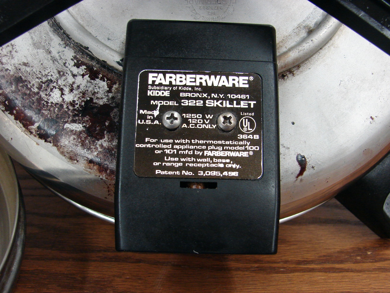 Vintage Well Loved Farberware Stainless Steel Electric Skillet Buffet Server 322 Tested - Image 4