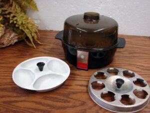 Complete Vintage Fostoria Automatic Electric Egg Cooker #421002 Tested Working