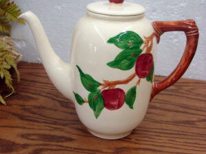 Vintage Franciscan Earthenware Gladding McBean Apple Dinnerware Long Spout Coffee Pot & Lid