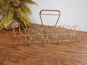 MCM 8 Place Wire Drink Caddy Holder Carry Rack for Tumblers and Coasters Hostess Set