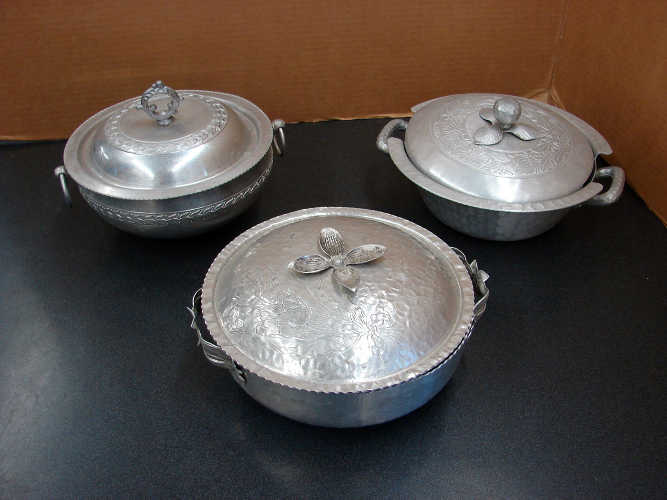 17 pc Hand Wrought Forged Hammered Aluminum Trays Covered Dishes Accessories - Image 5