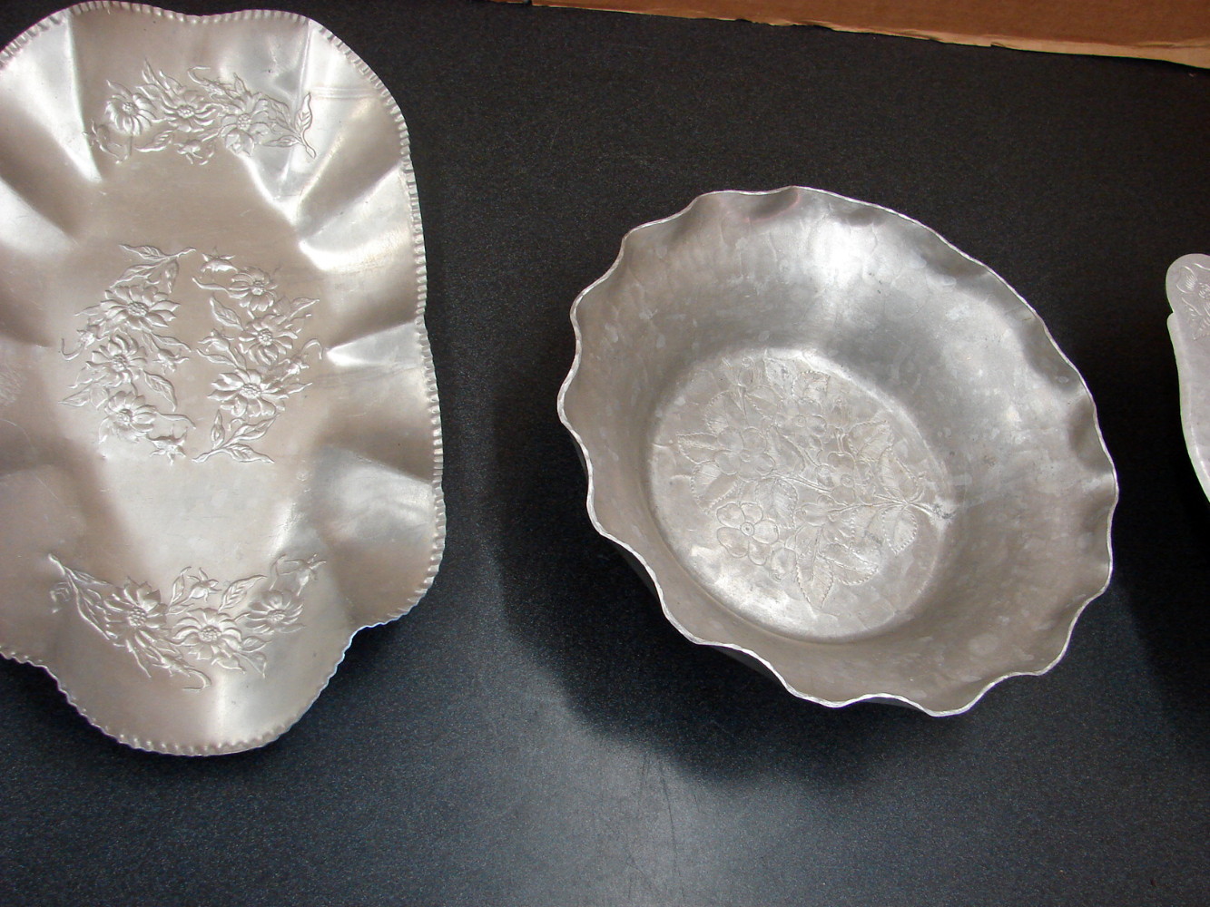 17 pc Hand Wrought Forged Hammered Aluminum Trays Covered Dishes Accessories - Image 11