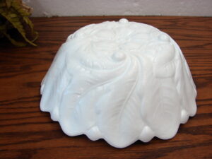 Vintage 9" Indiana Glass Cabbage Rose Leaf White Milk Glass Serving Centerpiece Bowl
