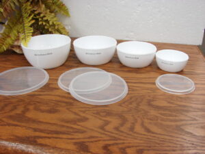 KitchenAid Set/4 Prep Bowls w/ Storage Lids 1-4 Cup White