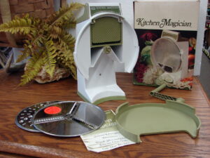 Brand New Vintage Popeils Kitchen Magician Food Vegetable Cutter Slicer Shredder Julienne in Original Box