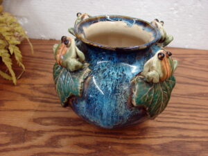 Vintage Early Majolica Style Small Frog Stoneware Pottery Planter Signed