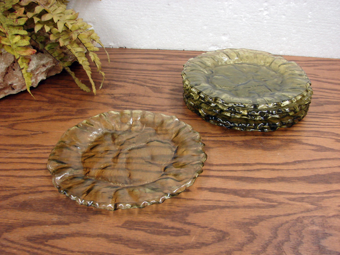 Vintage 6 pc Set Crinkle Topaz Yellow Green Morgantown Plates 7 3/4" - Image 2