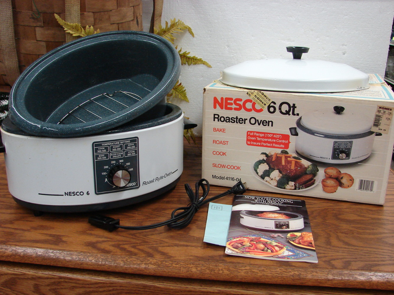 Complete Nesco 6 Qt Roaster Oven #4116-04 Roast Bake Cook Slow Cook All in One