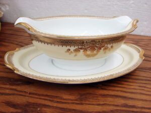 Vintage Noritake China Mayfield Gravy Boat w/ Underplate Gold Encrusted Dinnerware