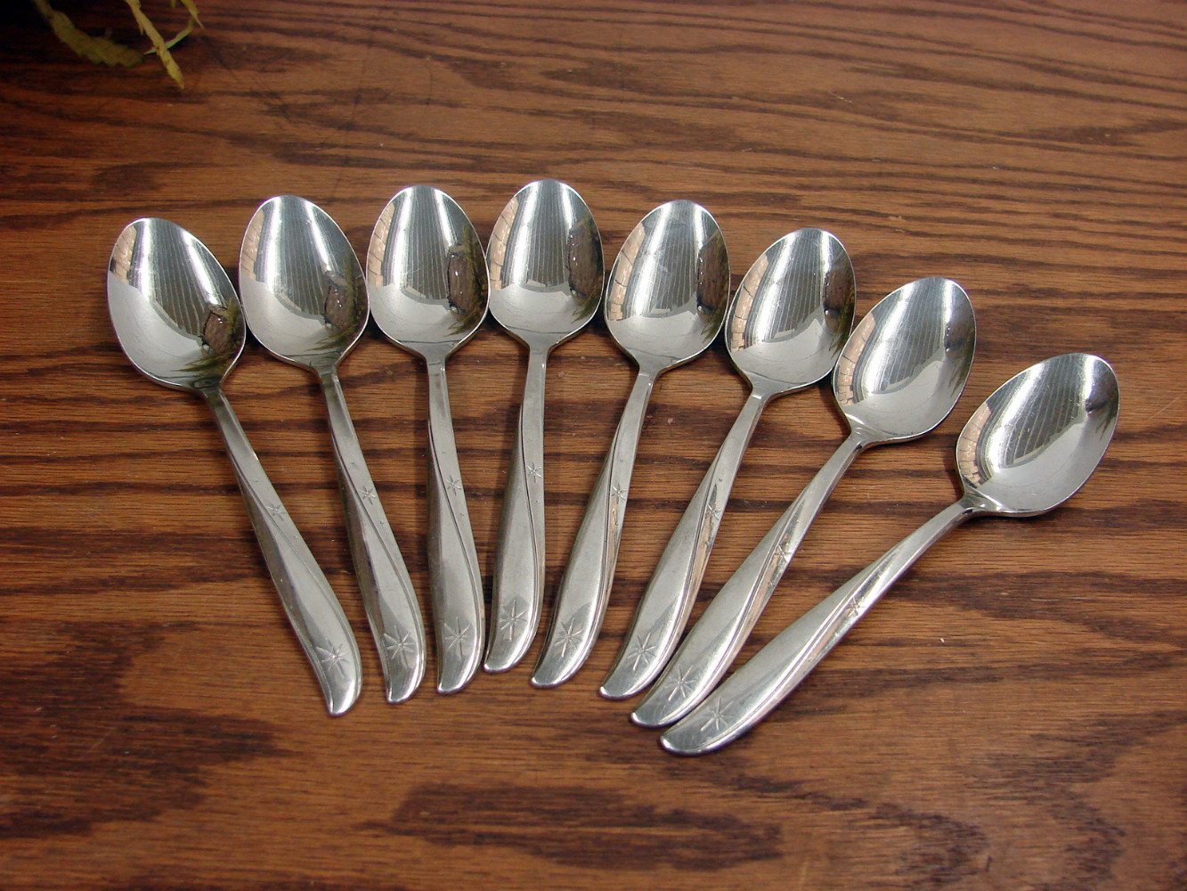 Set/8 Oneida Community Atomic Twin Star Stainless Flatware Spoon