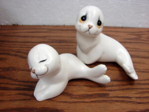 Set/2 Vintage Oxford Ceramic Pottery Made in Mexico Seal Pup and Mom