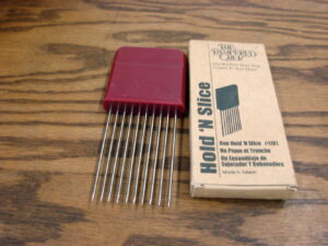 Brand New Pampered Chef Hole 'N Slice #1101 no Box