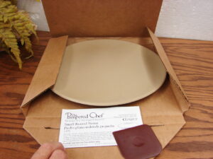 Brand New #1375 Pampered Chef 10" Stoneware Round Individual Pizza Round Baking Stone
