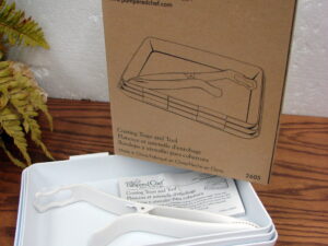 Brand New Pampered Chef #2605 Breading Coating Trays and Tongs