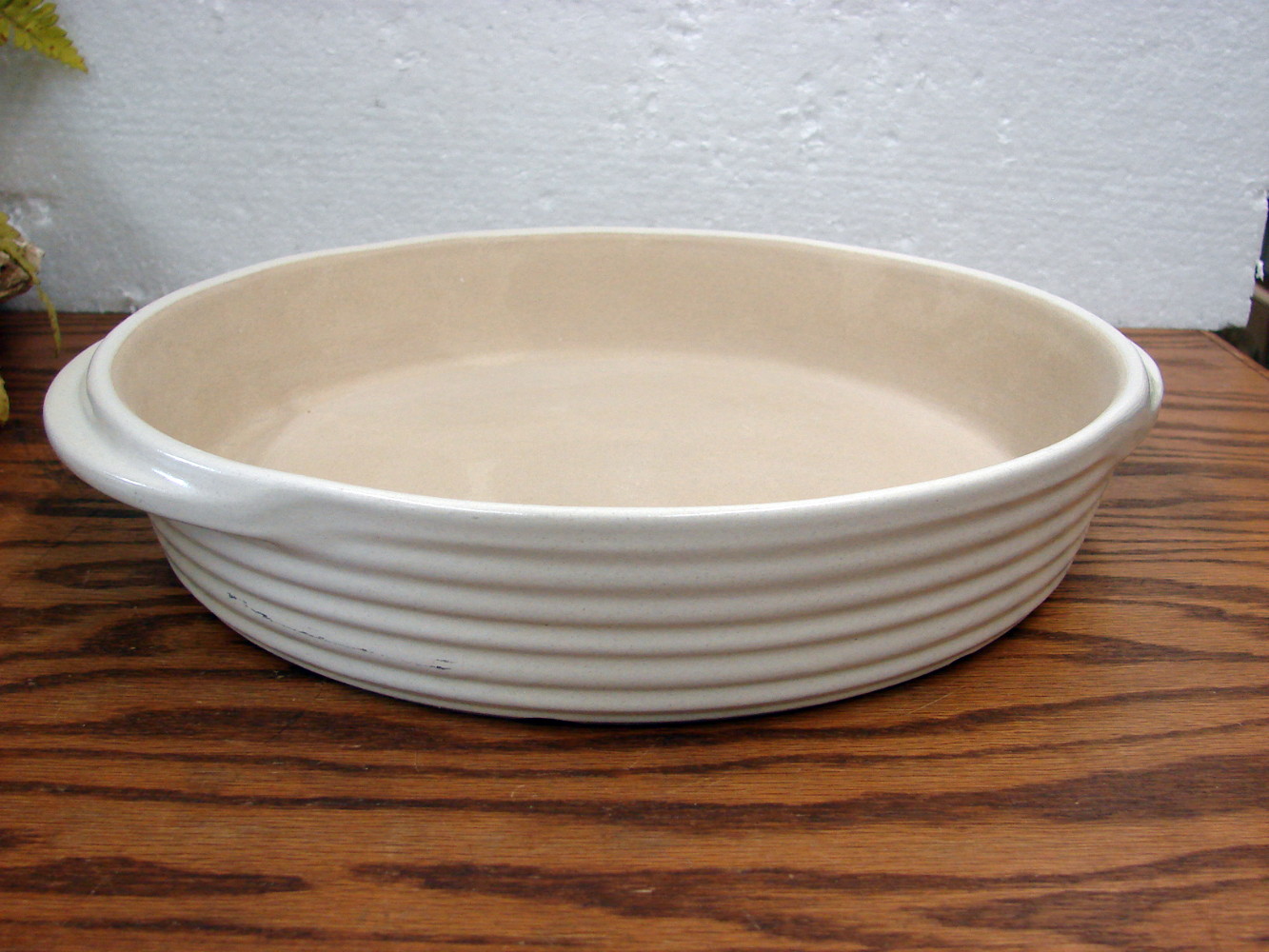 Pampered Chef Stoneware Vanilla Deep Dish Baker Pie Pan Plate #1317 Ribbed