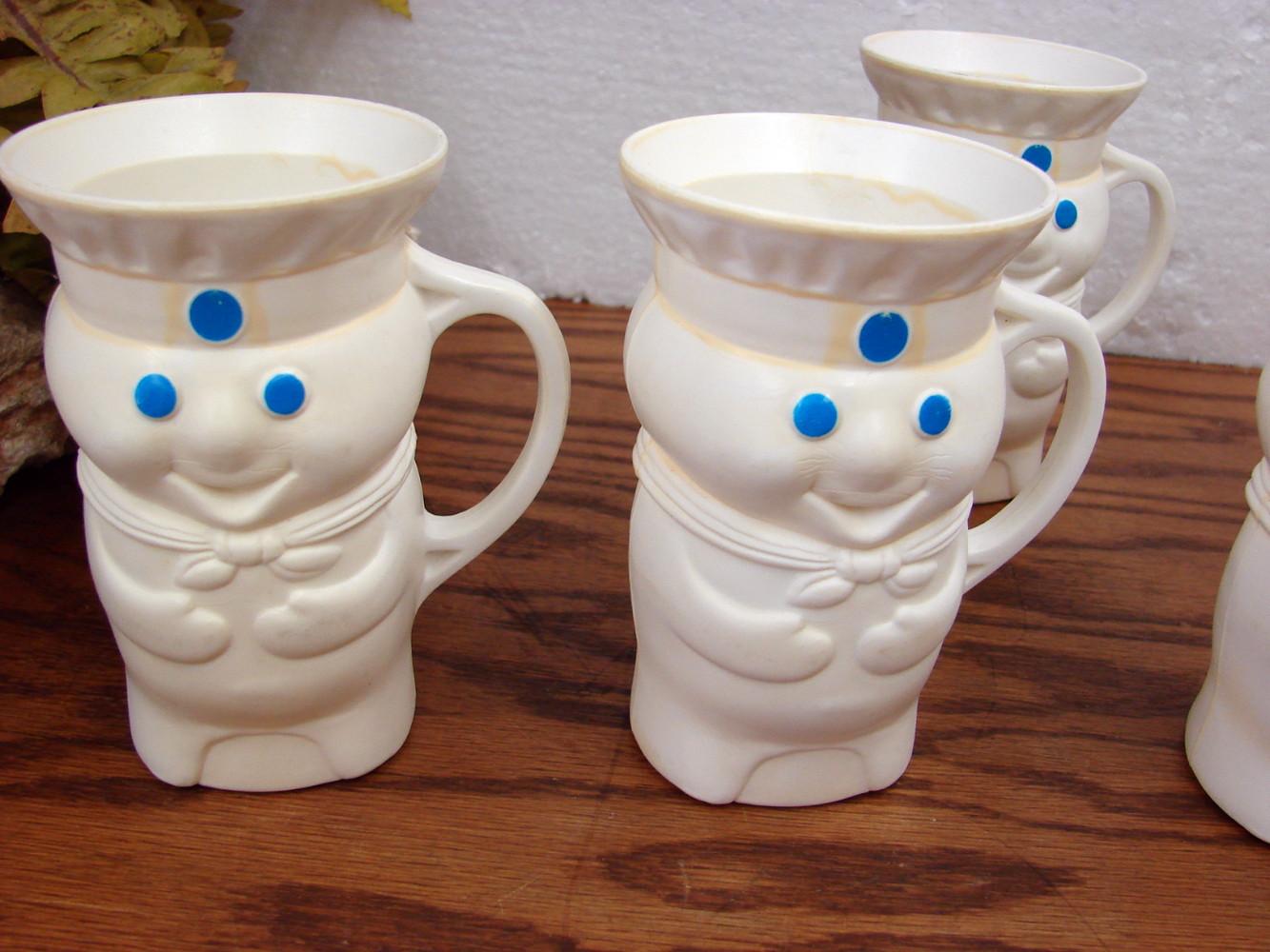Vintage 1970's Pillsbury Dough Boy Set/6 Cups and Set/2 Rubber Vinyl Toys - Image 3