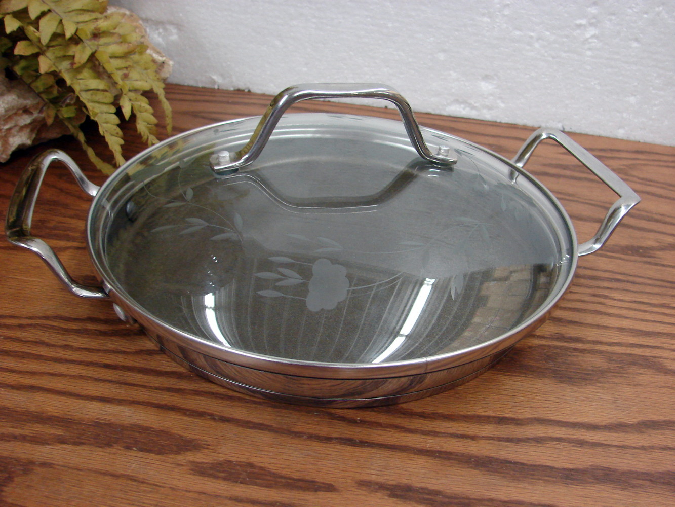 Used Princess House Culinario 18/10 Stainless Induction Ready 9" Griddle w/ Dome Etched Glass Lid